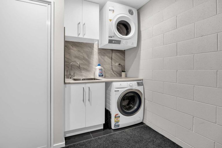 Photo of property in 99 Faringdon Boulevard, Rolleston, 7615