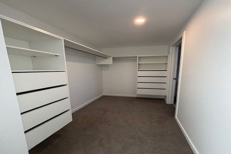 Photo of property in 1 Reedland Street, Jacks Point, 9371