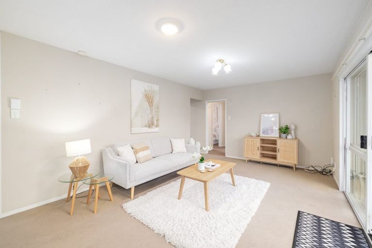 Photo of property in 2/15 Dumfries Drive, Hei Hei, Christchurch, 8042