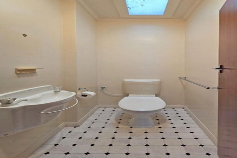 Photo of property in 9a Charles Street, Westshore, Napier, 4110