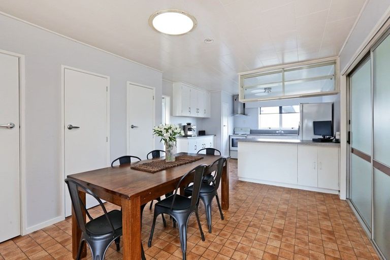 Photo of property in 1 Arney Street, Tamatea, Napier, 4112