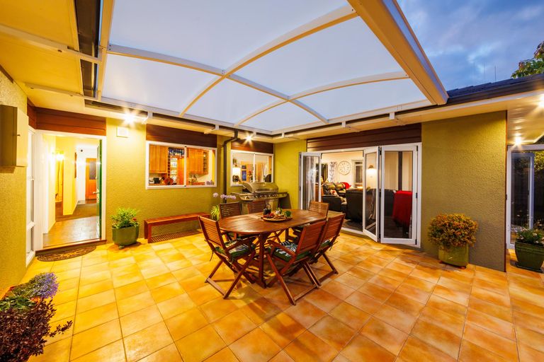 Photo of property in 23 Chilton Grove, Hokowhitu, Palmerston North, 4410