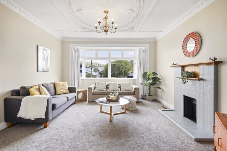 Photo of property in 17 Firth Terrace, Karori, Wellington, 6012