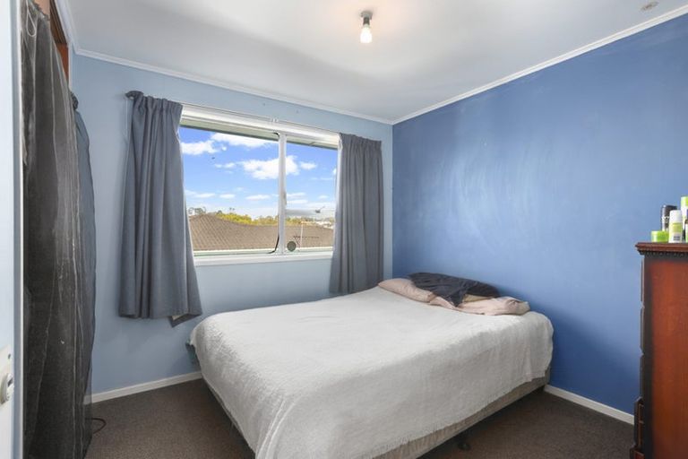 Photo of property in 30 Newham Place, Henderson, Auckland, 0612