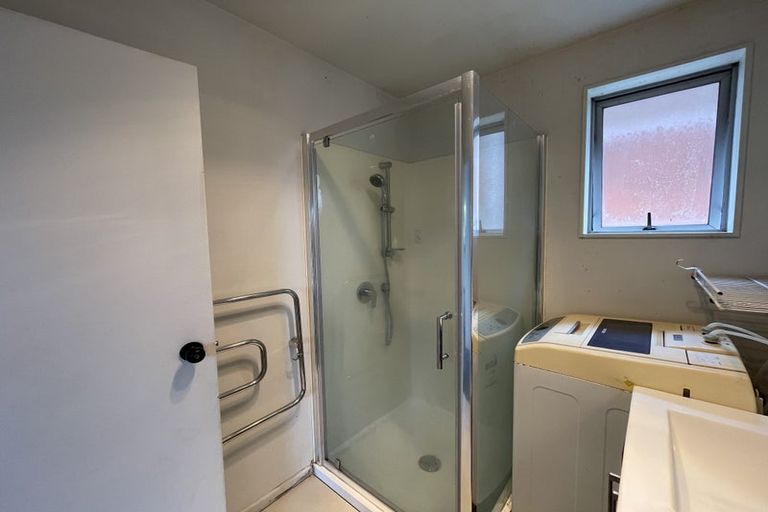 Photo of property in 1 Nan Place, Pakuranga Heights, Auckland, 2010