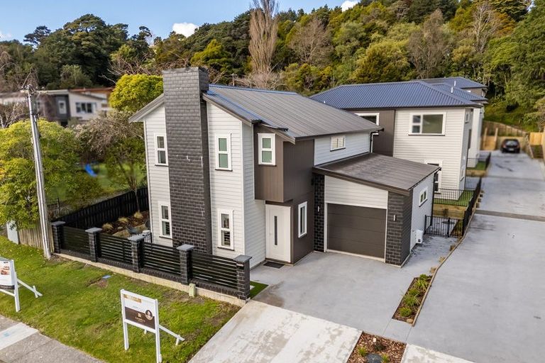 Photo of property in 70a Heretaunga Square, Silverstream, Upper Hutt, 5019