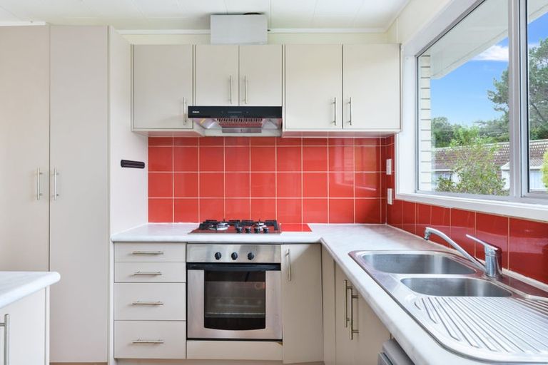 Photo of property in 56 Fitzwater Place, Henderson, Auckland, 0612