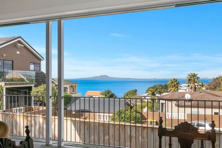 Photo of property in 36a Sharon Road, Waiake, Auckland, 0630