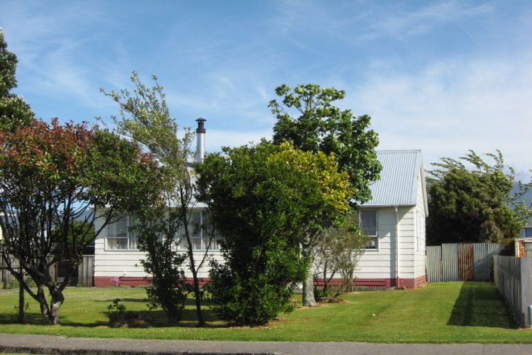 Photo of property in 58 Rintoul Street, Westport, 7825