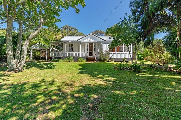 Photo of property in 90 Pendarves Street, New Plymouth, 4310