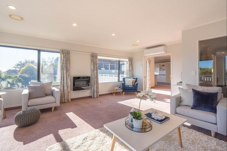 Photo of property in 11 Kea Street, Waikanae, 5036