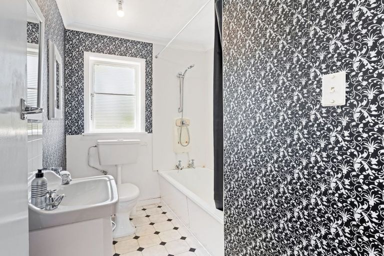 Photo of property in 32 Elizabeth Street, Levin, 5510