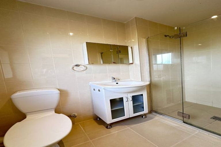 Photo of property in 63 Haseler Crescent, Howick, Auckland, 2014