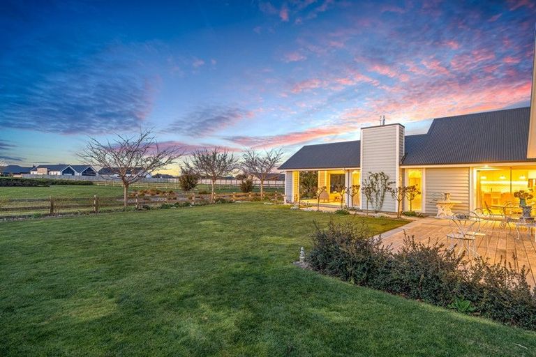 Photo of property in 5 Westmere Mews, West Melton, 7618