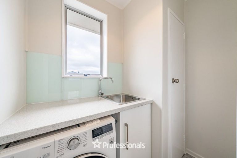 Photo of property in 15b Pencarrow Crescent, Wainuiomata, Lower Hutt, 5014