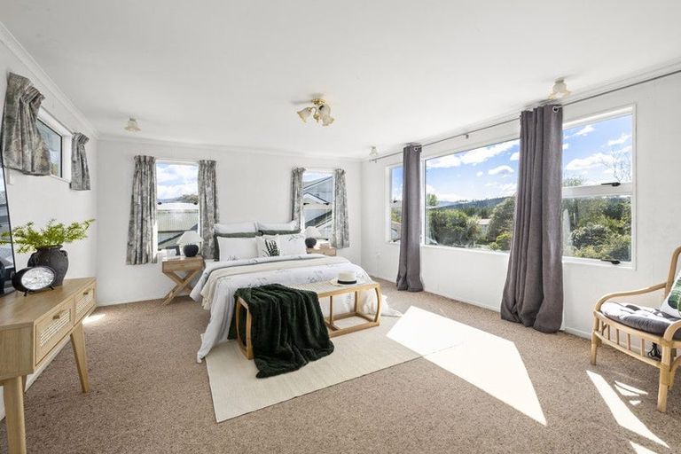 Photo of property in 18 Kent Street, Carterton, 5713