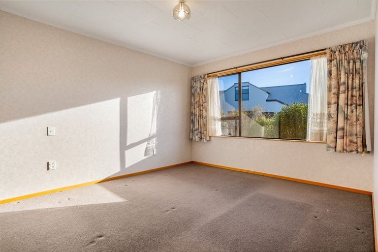 Photo of property in 35 Anne Street, Winton, 9720
