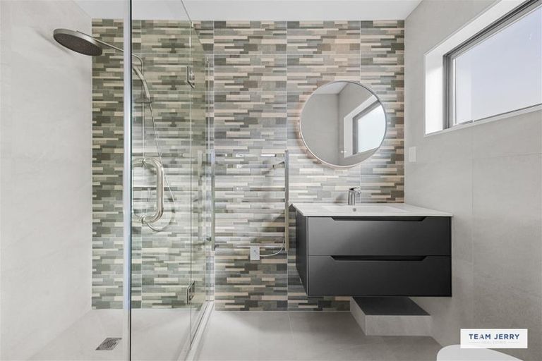 Photo of property in 339b Bucklands Beach Road, Bucklands Beach, Auckland, 2012