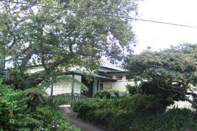 Photo of property in 20 Simla Crescent, Khandallah, Wellington, 6035