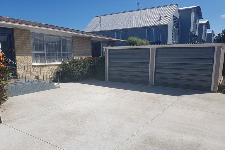 Photo of property in 2/12 Warwick Street, Richmond, Christchurch, 8013