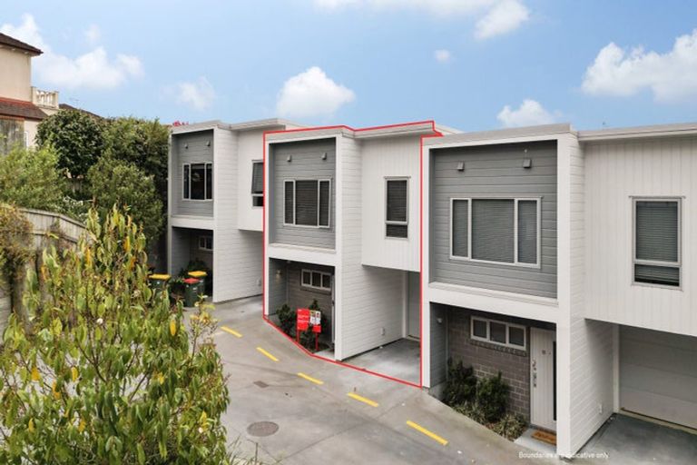 Photo of property in 10/19u Ruakiwi Road, Hamilton Lake, Hamilton, 3204