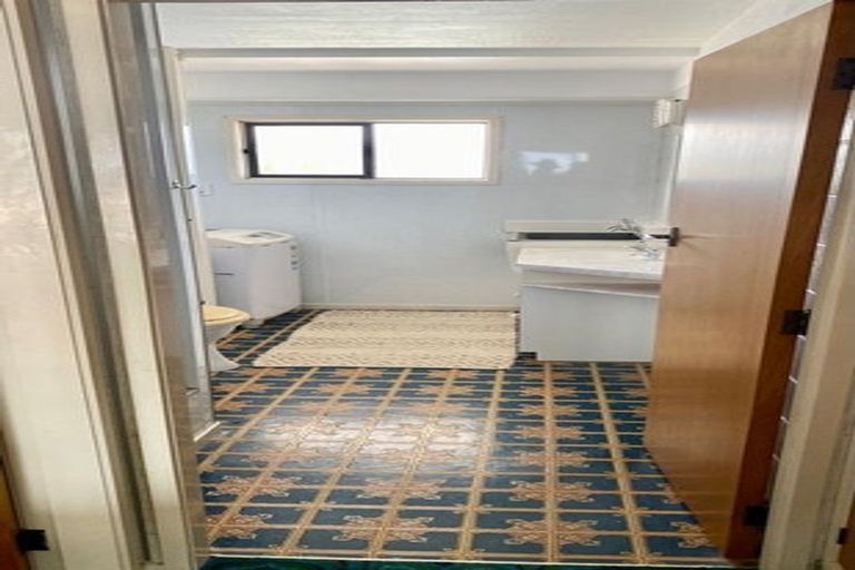 Photo of property in 40 Maunganui Road, Mount Maunganui, 3116