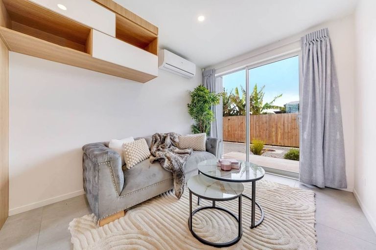 Photo of property in 34d James Street, Mangere East, Auckland, 2024