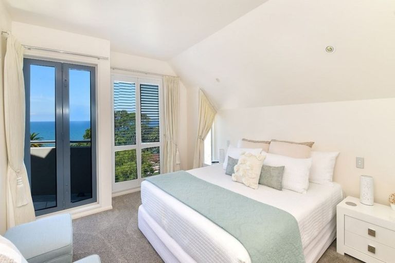 Photo of property in 44 Marellen Drive, Red Beach, 0932