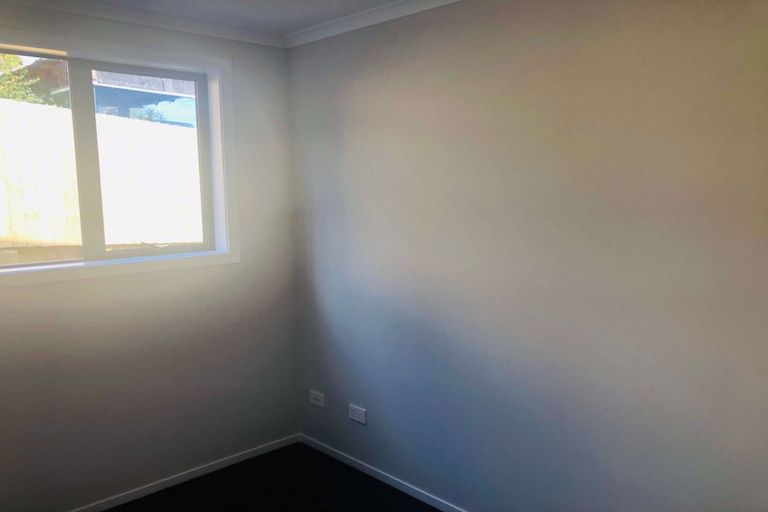 Photo of property in 4b Croydon Road, New Lynn, Auckland, 0600