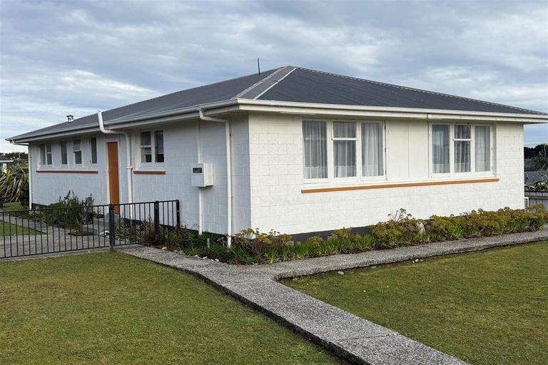 Photo of property in 16 Monro Street, Cobden, Greymouth, 7802