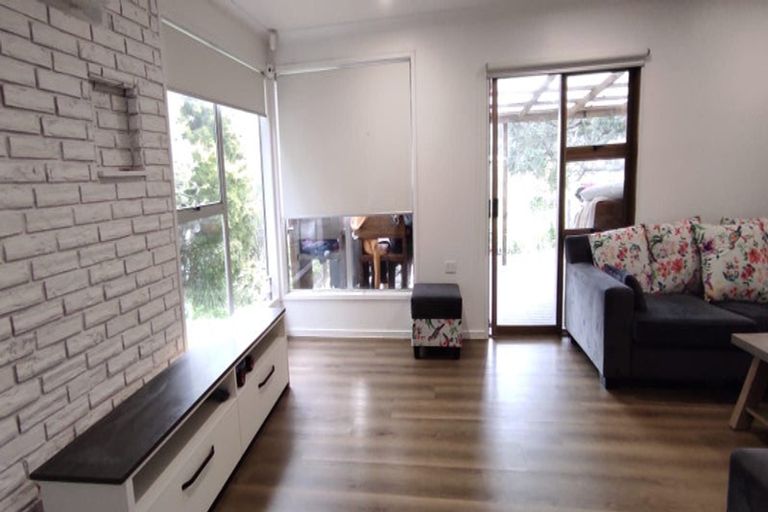 Photo of property in 53 Terra Nova Street, Glen Eden, Auckland, 0602