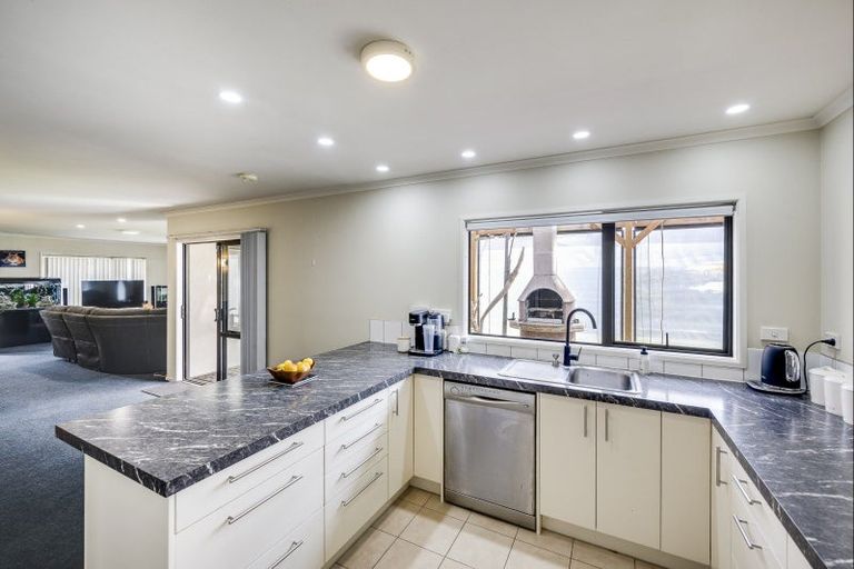 Photo of property in 6 Prestige Place, Flaxmere, Hastings, 4120