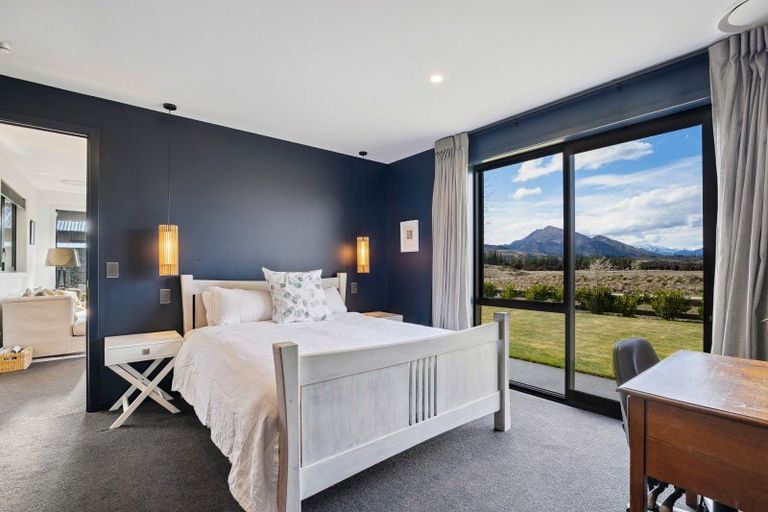 Photo of property in 4 Pounamu Avenue, Albert Town, Wanaka, 9305