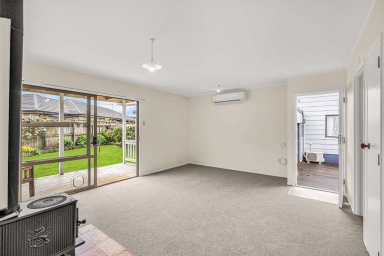 Photo of property in 14b Kauri Drive, Waiuku, 2123