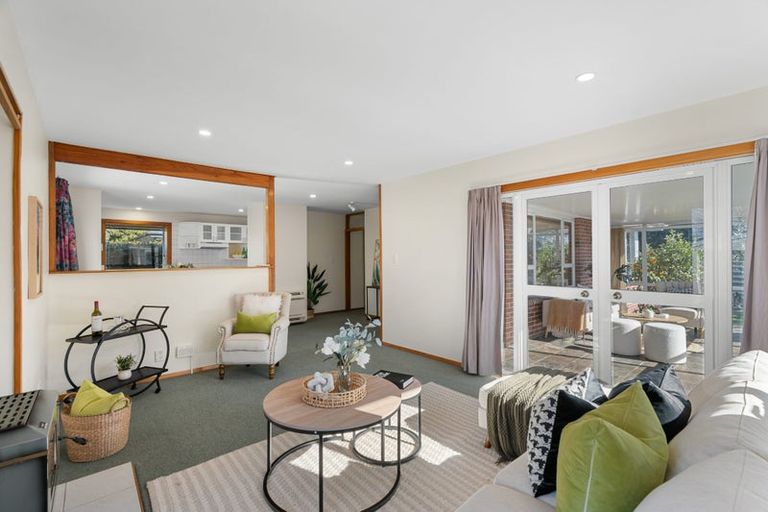 Photo of property in 184 Withells Road, Avonhead, Christchurch, 8042