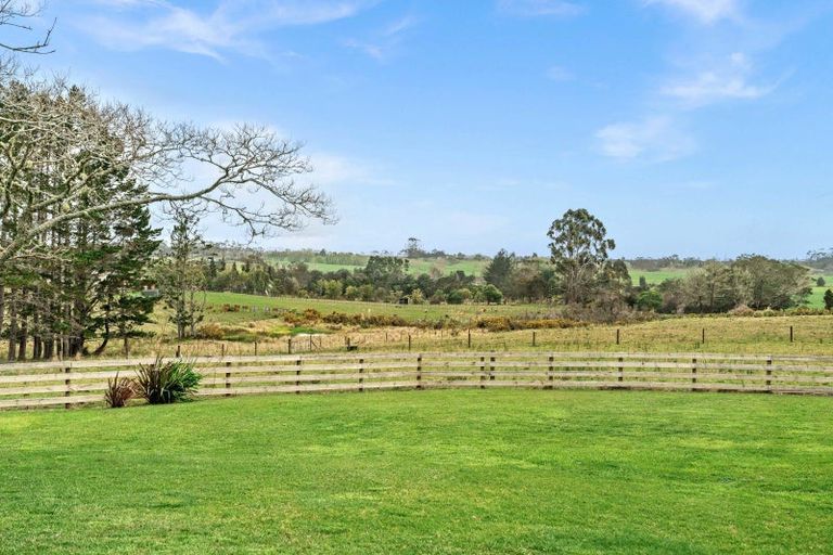 Photo of property in 573 Waimate Road North, Kerikeri, 0293