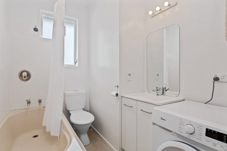 Photo of property in Lago Apartments, 1102unit Fenton Street, Rotorua, 3010