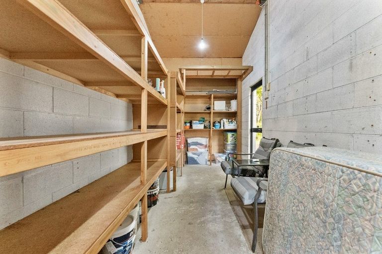 Photo of property in 51 Wairau Road, Oakura, 4314