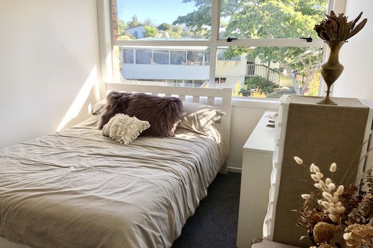 Photo of property in 2/108 Canongate Street, Birkdale, Auckland, 0626