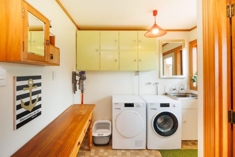 Photo of property in 96 Clifton Terrace, Fitzherbert, Palmerston North, 4410