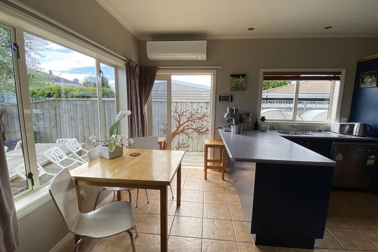 Photo of property in 69a Avondale Road, Taradale, Napier, 4112