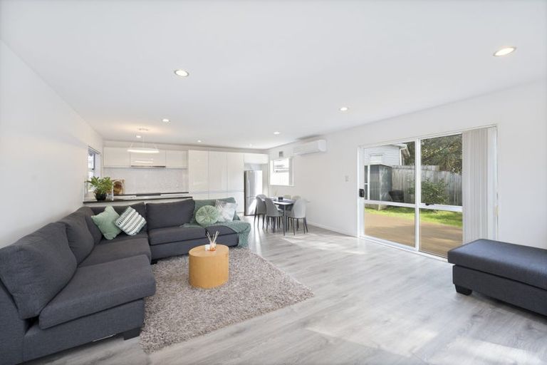 Photo of property in 1a Miro Street, New Lynn, Auckland, 0600