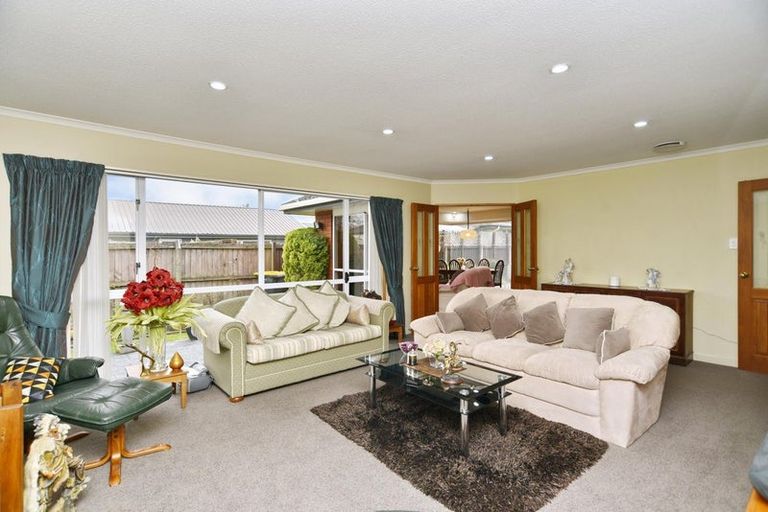Photo of property in 66 Dunedin Street, Redwood, Christchurch, 8051
