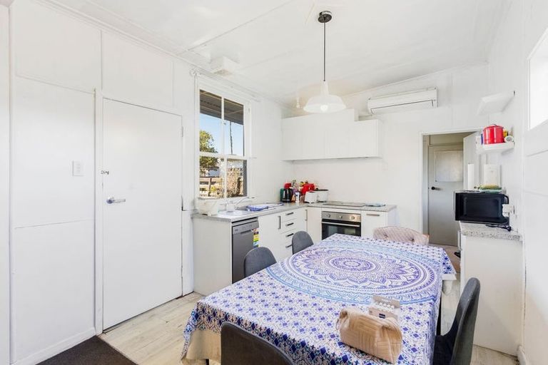 Photo of property in 49 Douglas Street, Saint Kilda, Dunedin, 9012