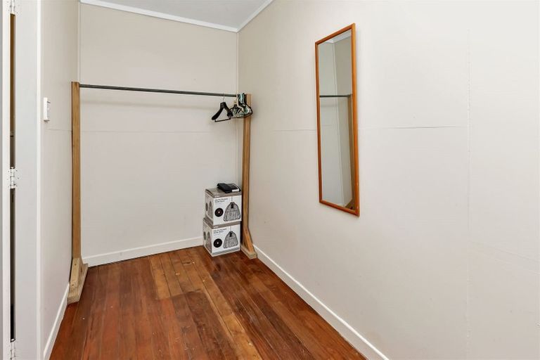 Photo of property in 21 Ford Avenue, Te Kamo, Kamo, 0112