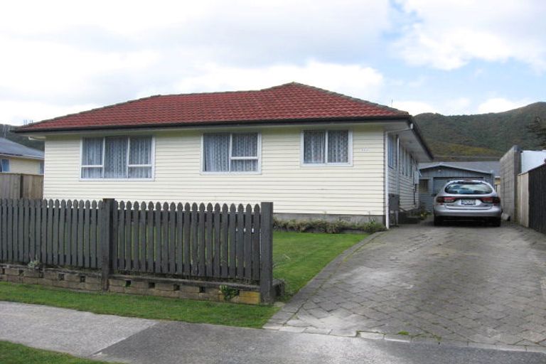 Photo of property in 302 Wellington Road, Wainuiomata, Lower Hutt, 5014