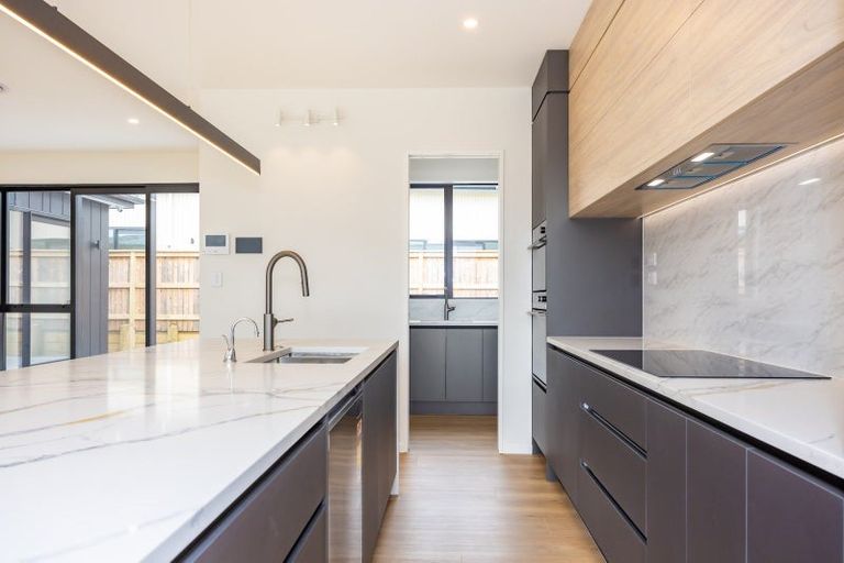 Photo of property in 25 Anehana Place, Stanmore Bay, Whangaparaoa, 0932