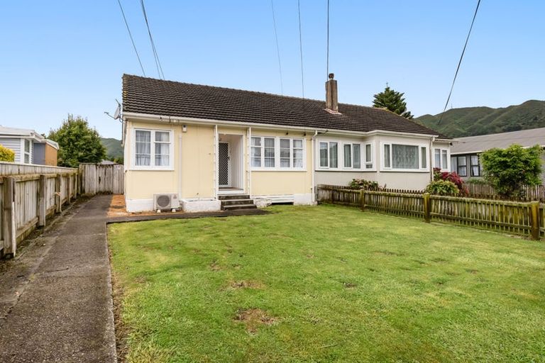 Photo of property in 11 Cole Street, Naenae, Lower Hutt, 5011