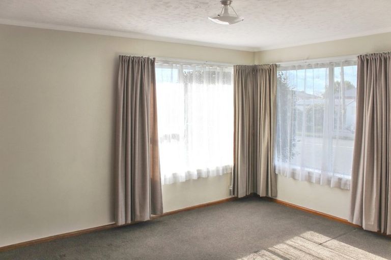Photo of property in 31 Staveley Street, Avonhead, Christchurch, 8042