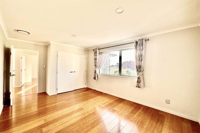 Photo of property in 12 Kilcadden Drive, Flat Bush, Auckland, 2019